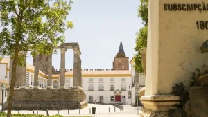 Evora Day Trips: Explore Monsaraz, Megalithic Sites &amp; Alqueva Lake