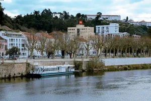 Where to Shop in Coimbra: Your Guide to Souvenirs, Academic Memorabilia &amp; Local Crafts