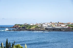 Exploring Alfama: Lisbon’s Oldest District Guide