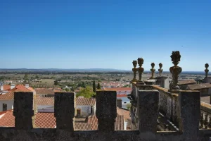 Best Time to Visit Evora: Weather, Events, and Crowds