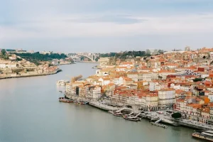 Can Brazilians Understand European Portuguese? A Traveler’s Perspective