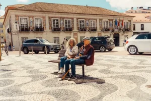 Long-Term Stay in Portugal: Essential Tips for Expats &amp; Remote Workers