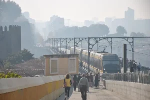 Navigating Porto’s Public Transport: Metro, Buses, and Funiculars Explained