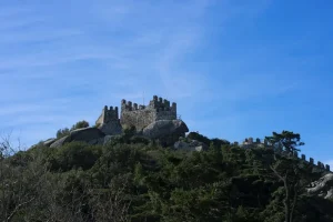 Navigating Sintra: Getting Around the Palaces &amp; Hills Without a Car