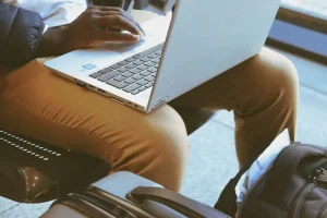 Portugal’s Golden Visa vs. Digital Nomad Visa: A Comparison for Investors