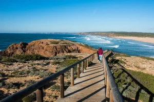 What’s the Best Time to Visit the Algarve? A Seasonal Guide