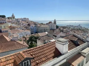 Bairro Alto by Night: A Guide to Lisbon’s Best Bars and Nightlife