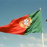 Cash or Card in Portugal? The Definitive Answer for Modern Travelers