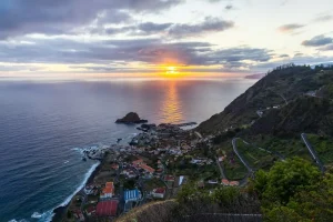 Where to Find the Best Live Music in Madeira: Jazz, Fado &amp; More