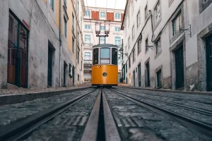 Your Money Guide to Portugal: Euros, ATMs &amp; Essential Payment Tips